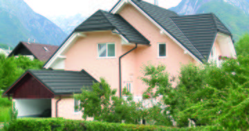 Saniertes Dach eines Altbaus mit GERARD